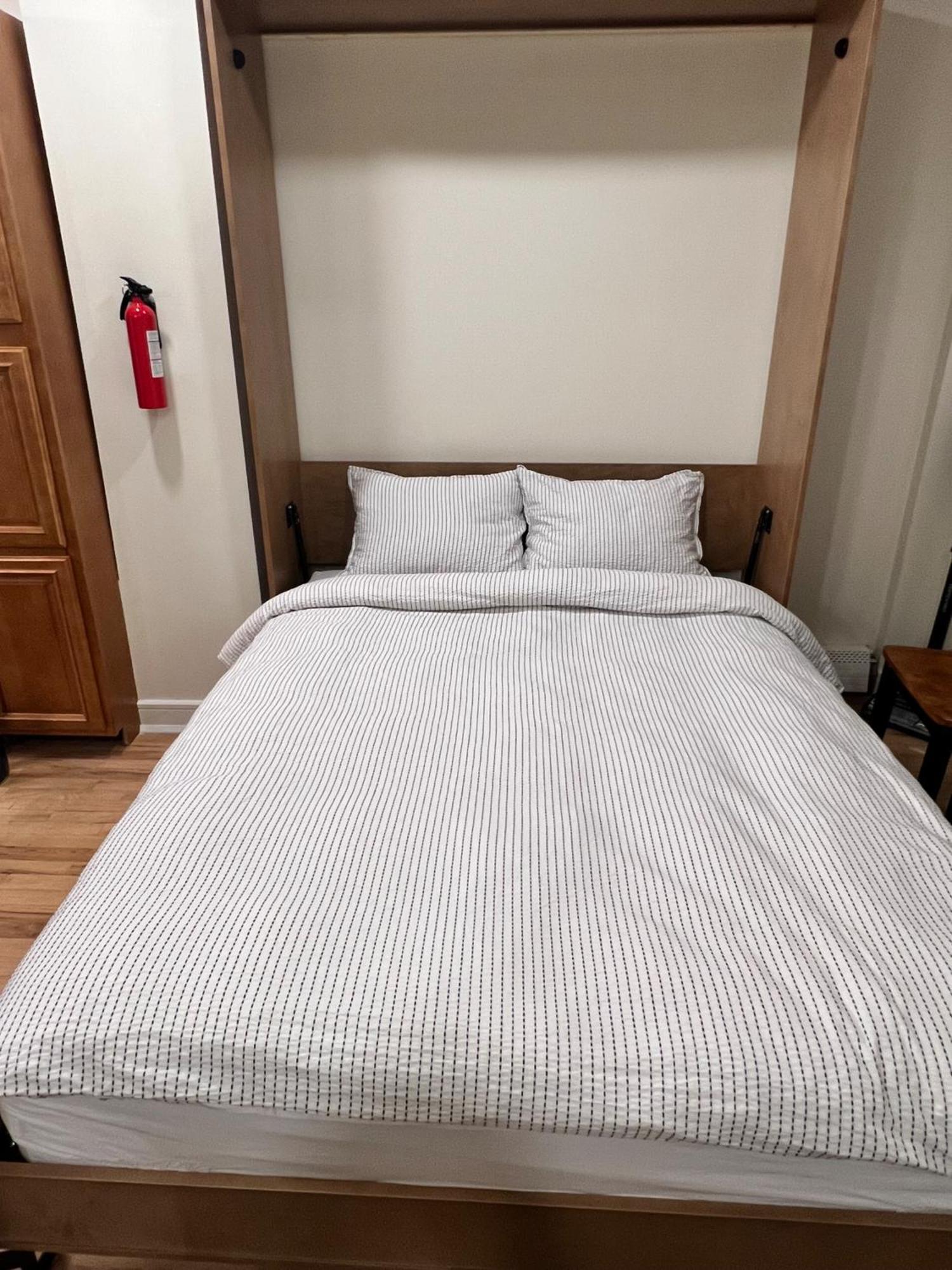 10min To Nyc - 2br/2.5bath-3beds-free Parking-no Chores